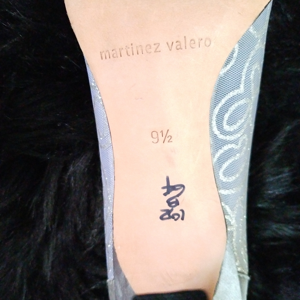 Never Worn. - image 2